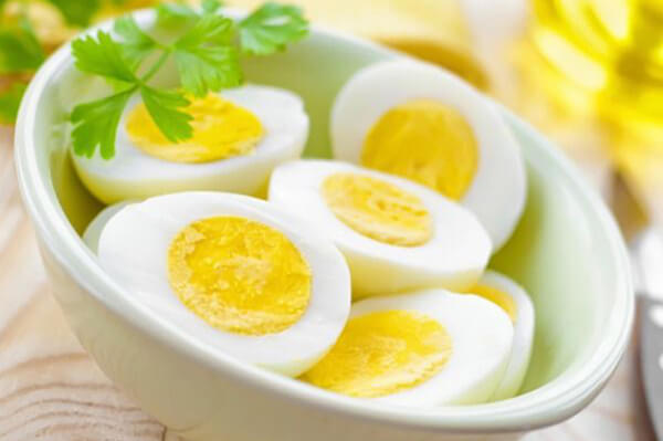 Trứng là thực phẩm giúp bổ sung sắt cho cơ thể
