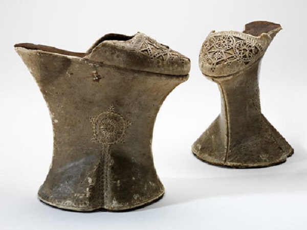Giày Chopines, thế kỷ 15 - thế kỷ 17