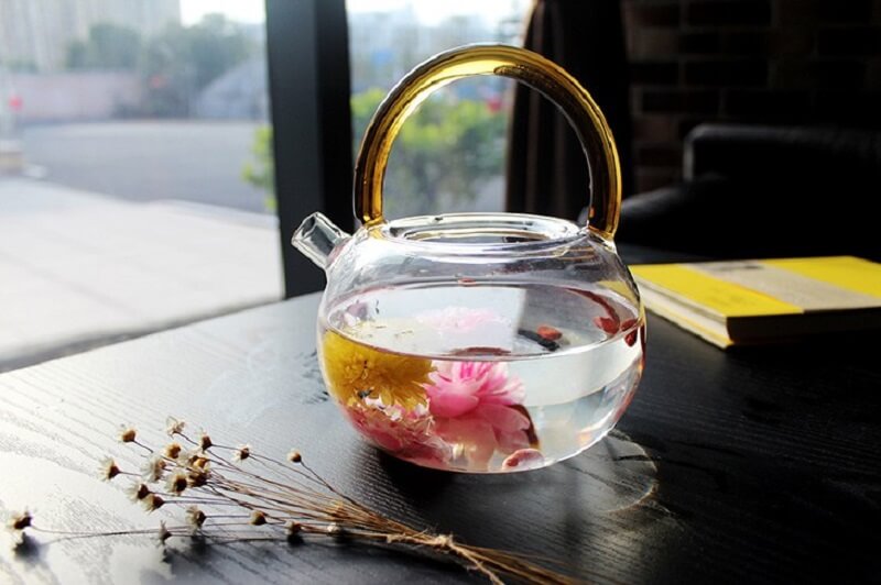 Thưởng thức trà hoa cúc vàng đúng cách bạn đã biết chưa?