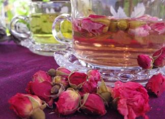 uống trà hoa hồng vào thời điểm nào trong ngày là tốt nhất